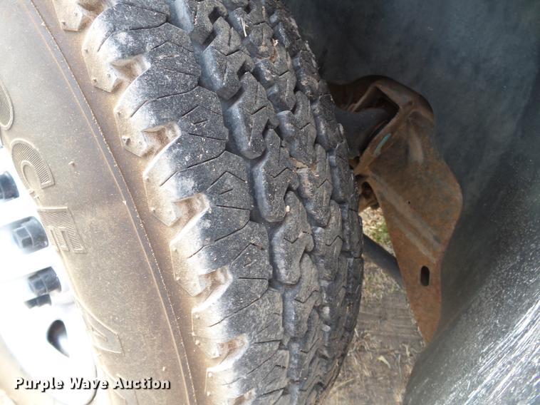 image for item DA2465 2010 GMC Sierra 2500HD Ext. Cab pickup truck