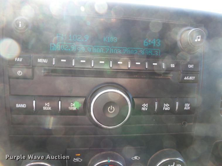 image for item DA2465 2010 GMC Sierra 2500HD Ext. Cab pickup truck