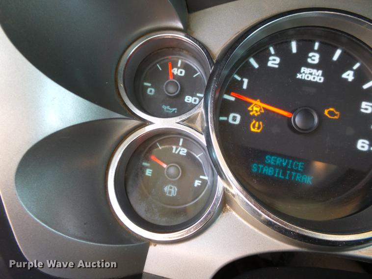 image for item DA2465 2010 GMC Sierra 2500HD Ext. Cab pickup truck