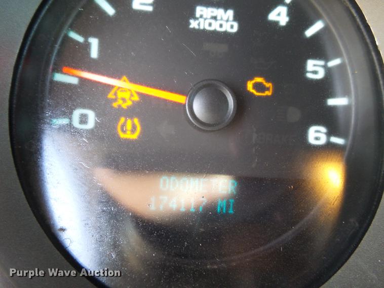 image for item DA2465 2010 GMC Sierra 2500HD Ext. Cab pickup truck