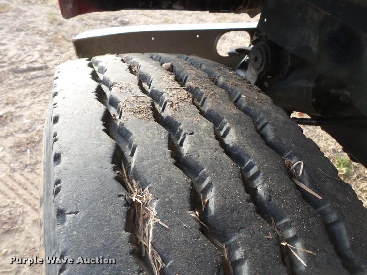 image for item DA2466 1984 International S1900 dump truck