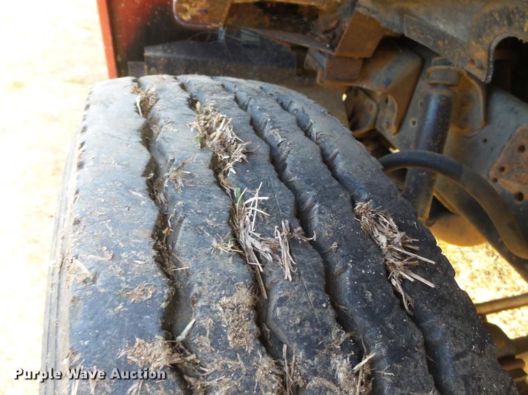 image for item DA2466 1984 International S1900 dump truck