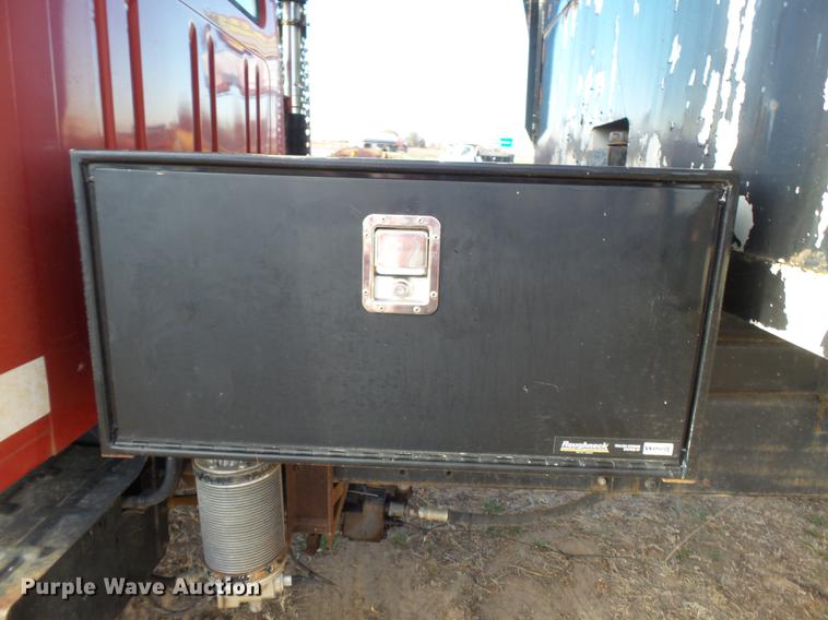 image for item DA2466 1984 International S1900 dump truck