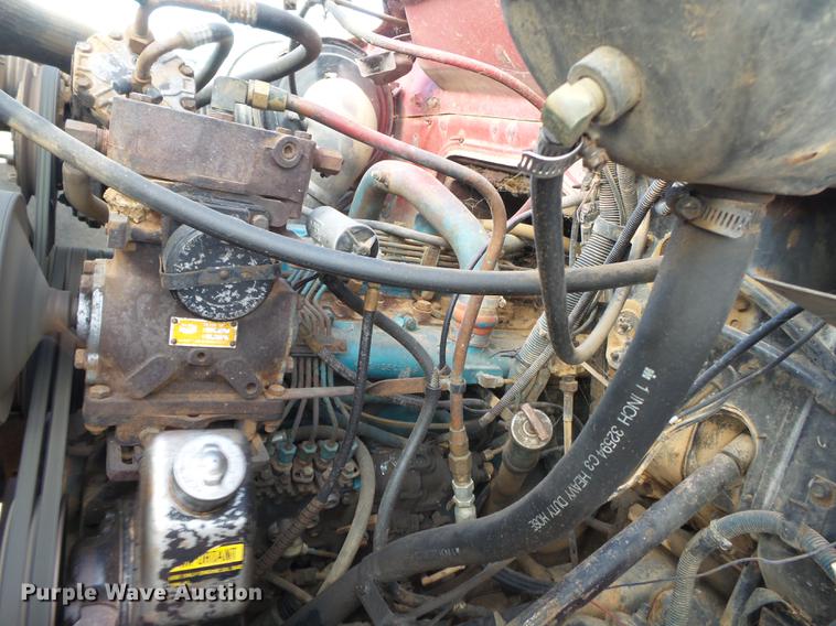 image for item DA2466 1984 International S1900 dump truck