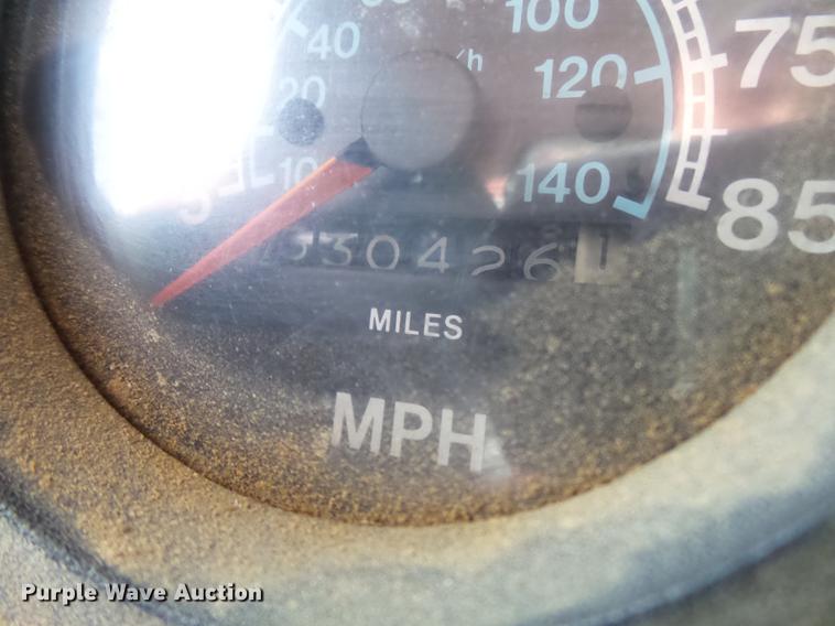 image for item DA2466 1984 International S1900 dump truck