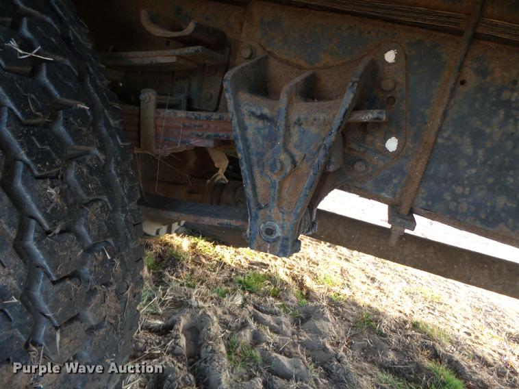 image for item DA2467 1987 International S1900 flatbed truck