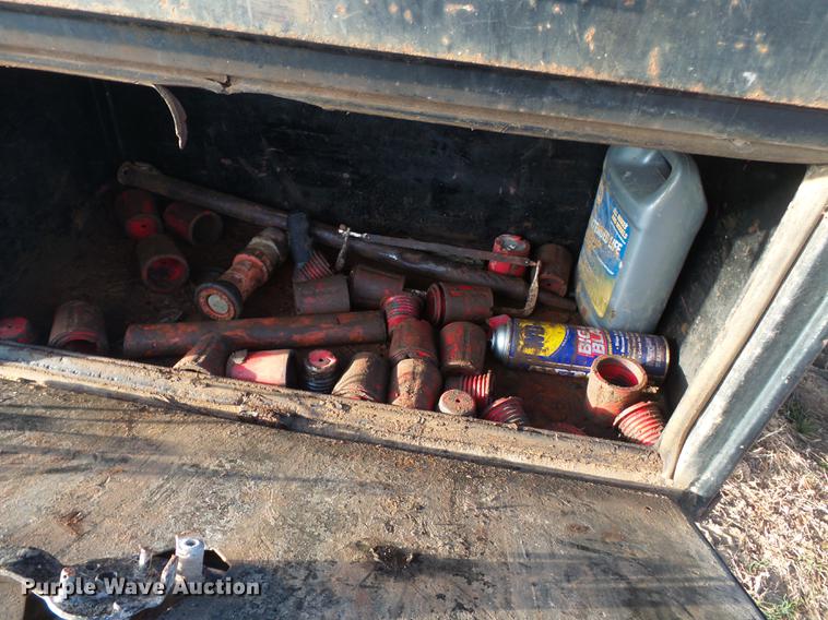 image for item DA2467 1987 International S1900 flatbed truck