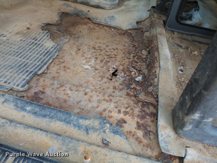 image for item DA2467 1987 International S1900 flatbed truck