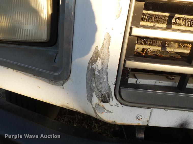 image for item DA2468 1990 Mack CH612 vacuum truck