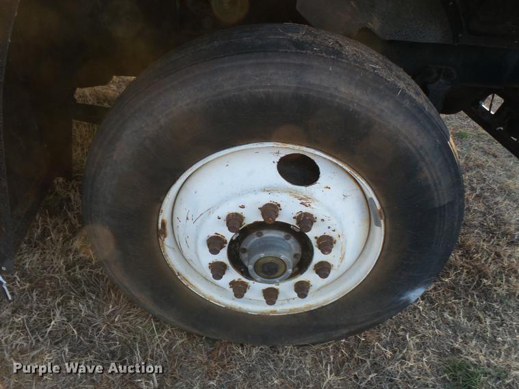 image for item DA2468 1990 Mack CH612 vacuum truck