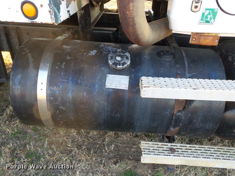 image for item DA2468 1990 Mack CH612 vacuum truck