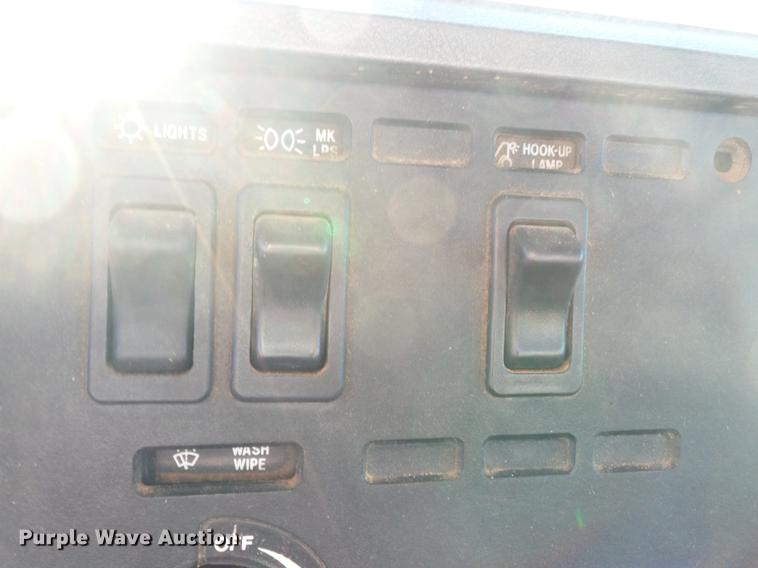 image for item DA2468 1990 Mack CH612 vacuum truck