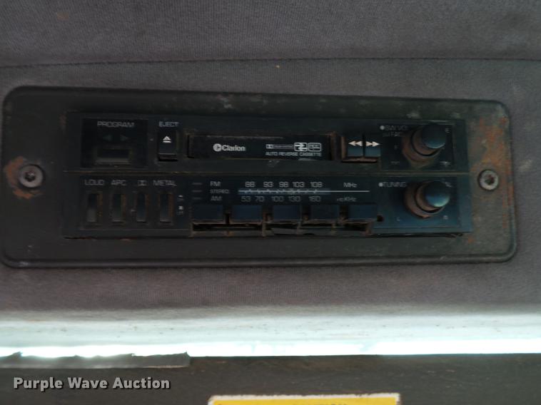 image for item DA2468 1990 Mack CH612 vacuum truck