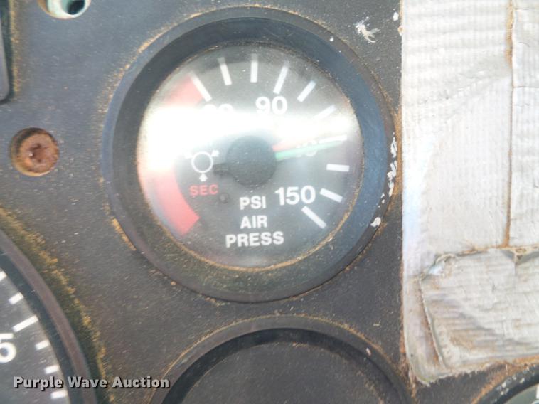 image for item DA2468 1990 Mack CH612 vacuum truck