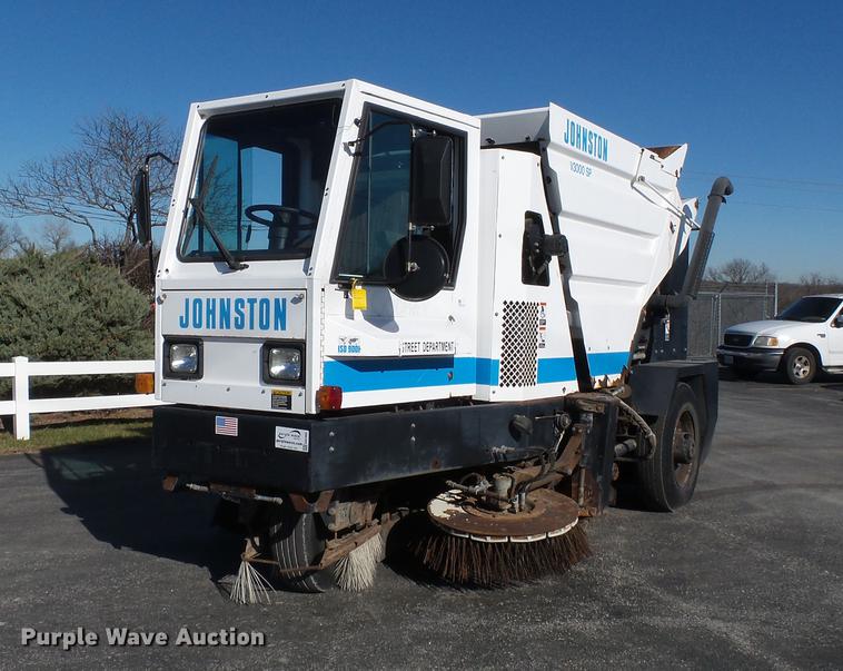 image for item DA2469 1995 Johnston V3000SP sweeper