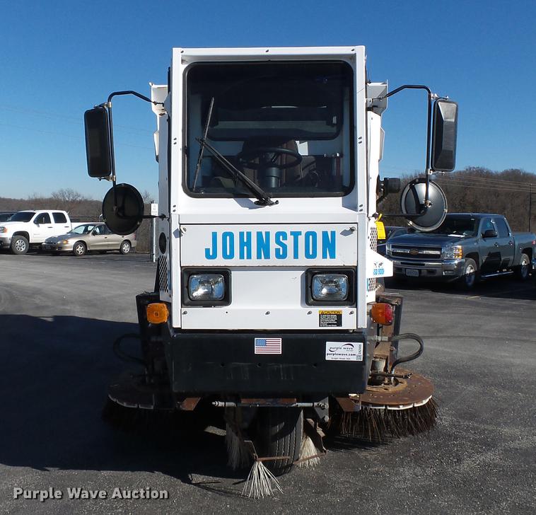image for item DA2469 1995 Johnston V3000SP sweeper