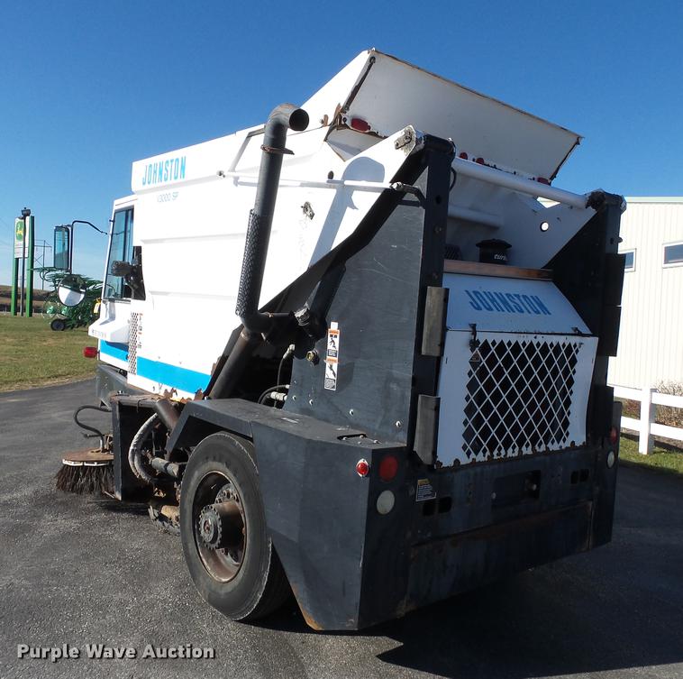 image for item DA2469 1995 Johnston V3000SP sweeper