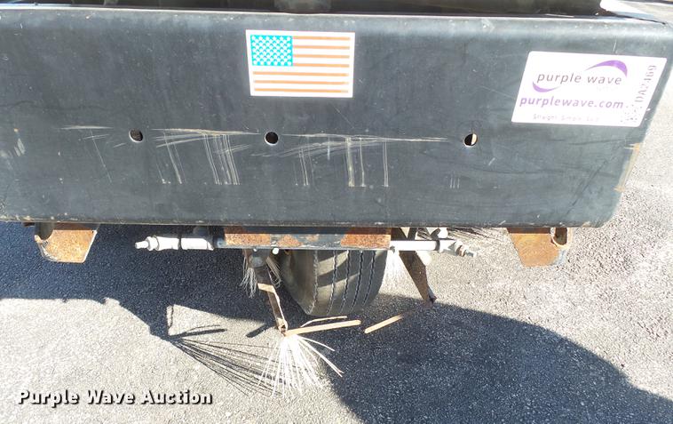 image for item DA2469 1995 Johnston V3000SP sweeper