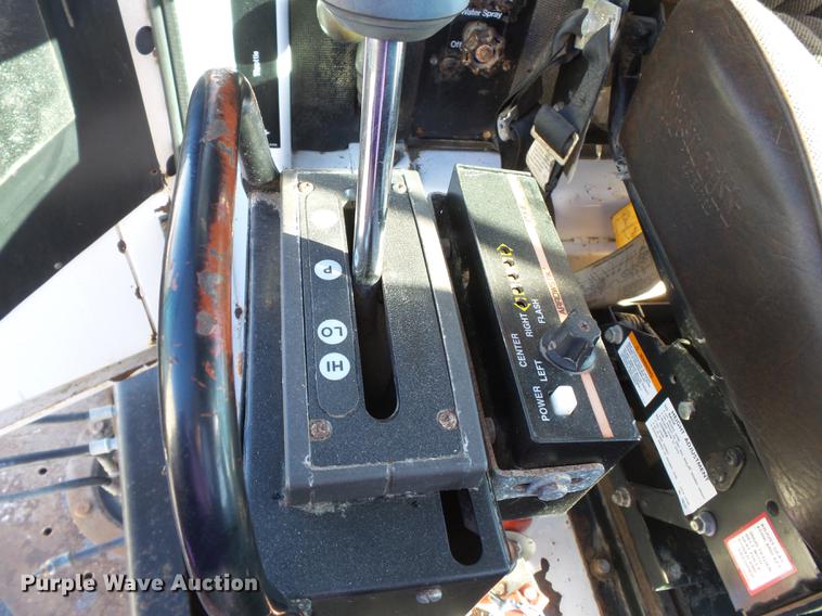 image for item DA2469 1995 Johnston V3000SP sweeper