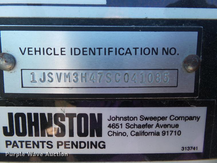 image for item DA2469 1995 Johnston V3000SP sweeper