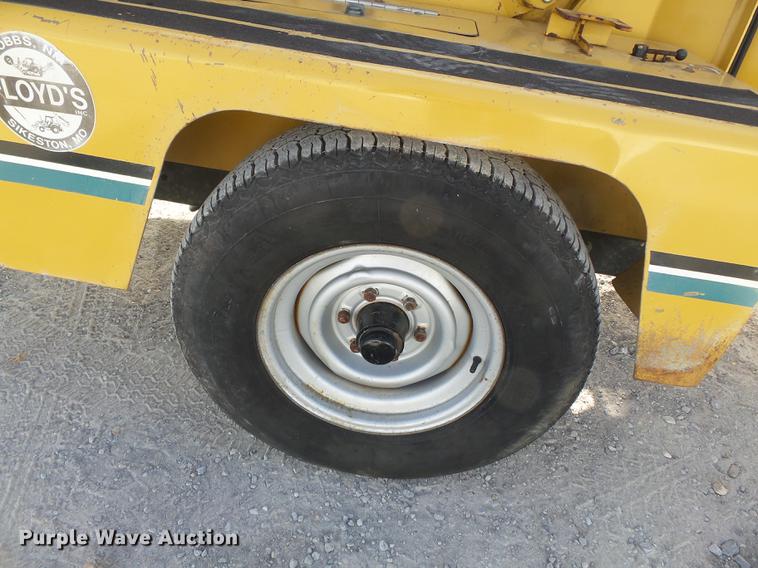 image for item DA2470 2005 Vermeer BC1000XL wood chipper