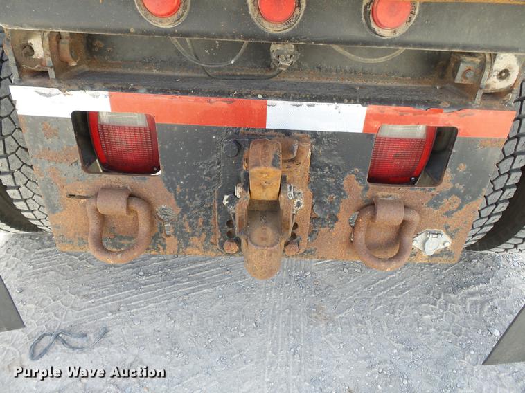 image for item DA2471 2006 International 4200 dump truck