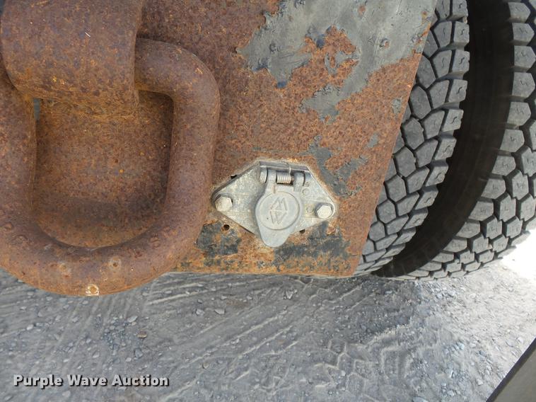 image for item DA2471 2006 International 4200 dump truck