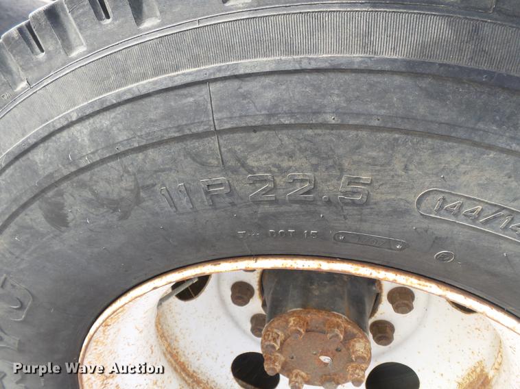 image for item DA2471 2006 International 4200 dump truck