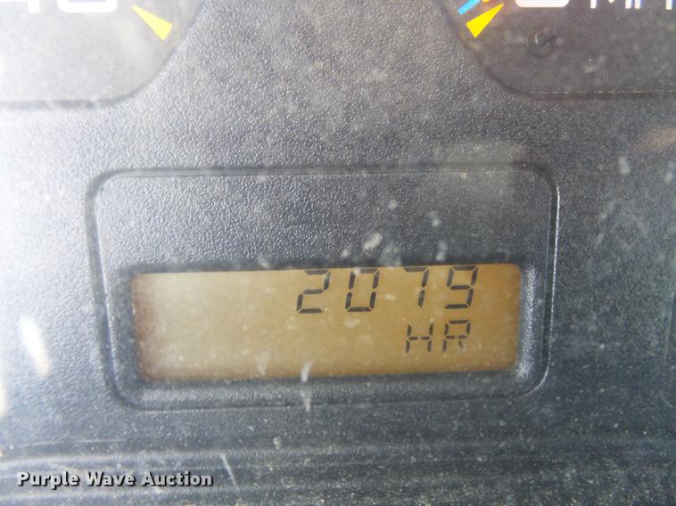 image for item DA2471 2006 International 4200 dump truck