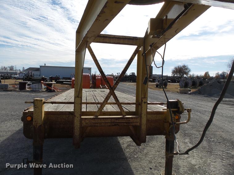 image for item DA2472 2006 Belshe equipment trailer