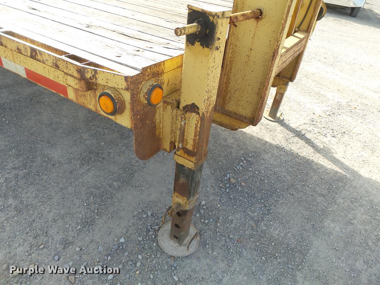 image for item DA2472 2006 Belshe equipment trailer