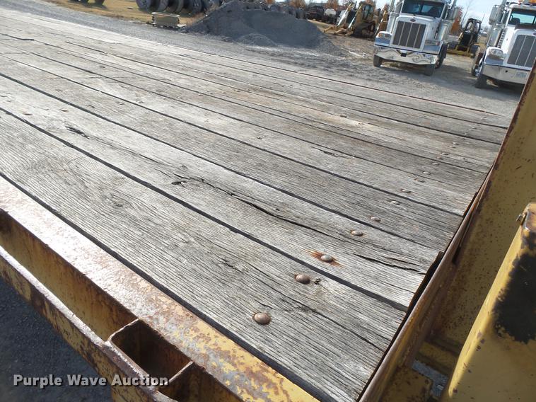 image for item DA2472 2006 Belshe equipment trailer