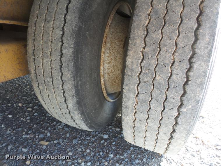 image for item DA2472 2006 Belshe equipment trailer