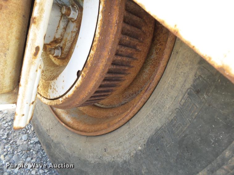 image for item DA2474 1999 Brindle Nesco BRT90 reel trailer