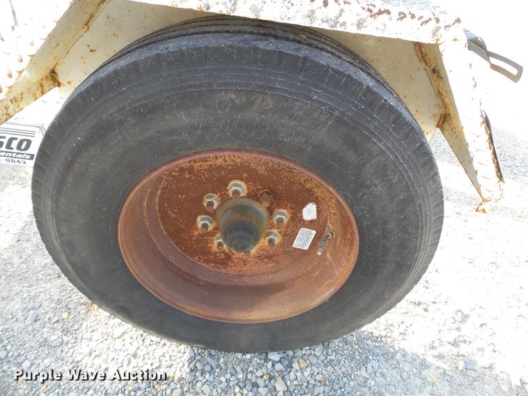 image for item DA2474 1999 Brindle Nesco BRT90 reel trailer