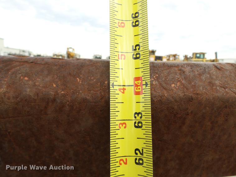 image for item DA2476 Komatsu 135 SU single tilt dozer blade