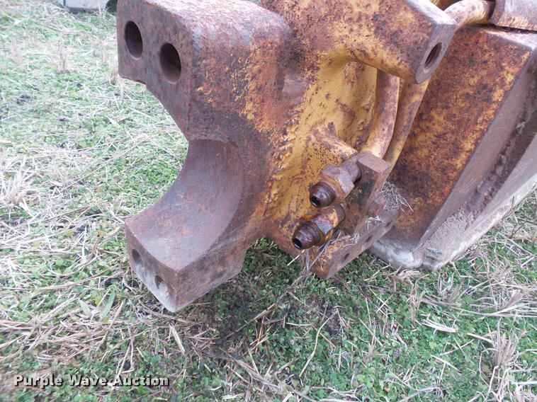 image for item DA2476 Komatsu 135 SU single tilt dozer blade