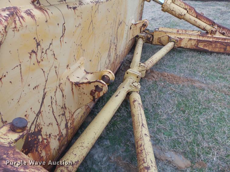 image for item DA2477 Komatsu 135 SU single tilt dozer blade