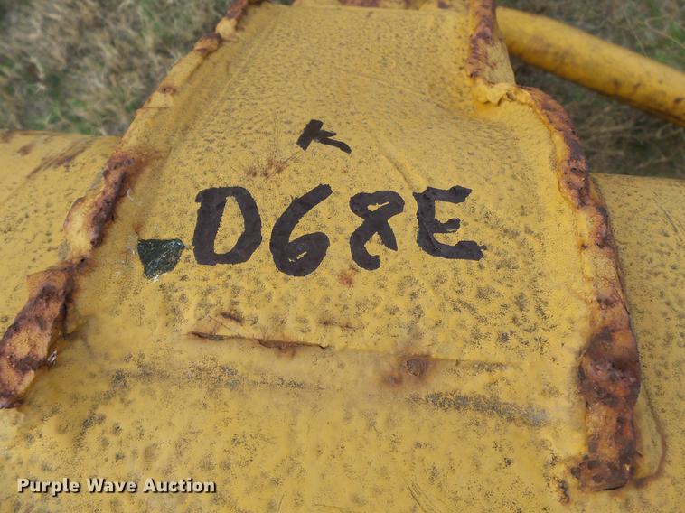 image for item DA2479 Komatsu D68E SU single tilt dozer blade