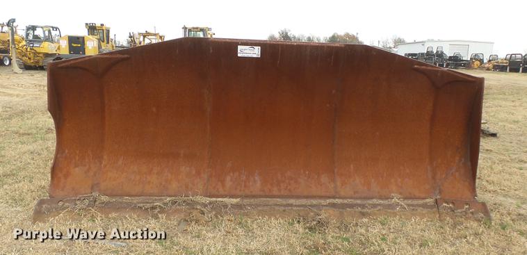 image for item DA2480 Komatsu 135 SU single tilt dozer blade