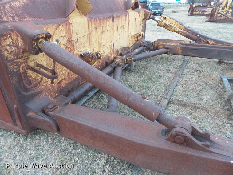 image for item DA2480 Komatsu 135 SU single tilt dozer blade