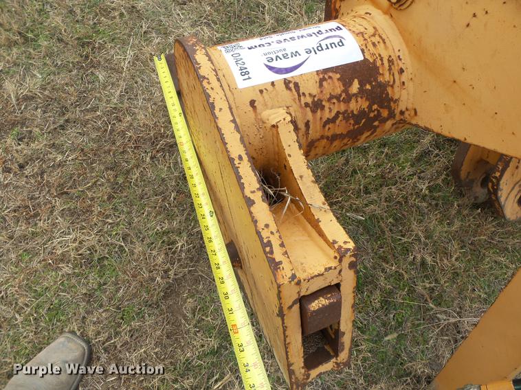 image for item DA2481 Case 1150 three shank ripper