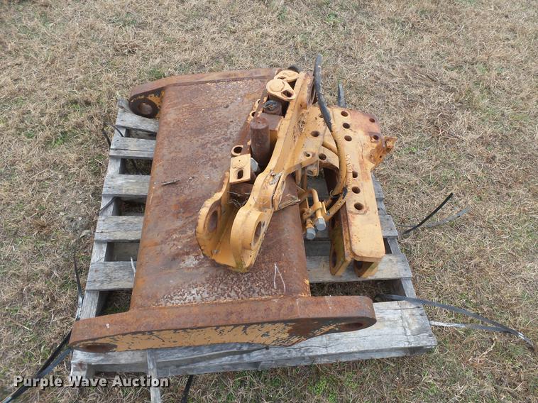 image for item DA2481 Case 1150 three shank ripper