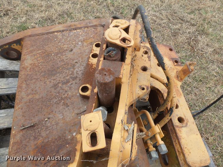 image for item DA2481 Case 1150 three shank ripper