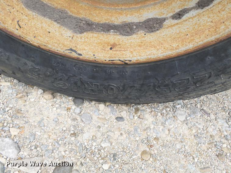 image for item DA2495 1990 Chevrolet Kodiak dump truck