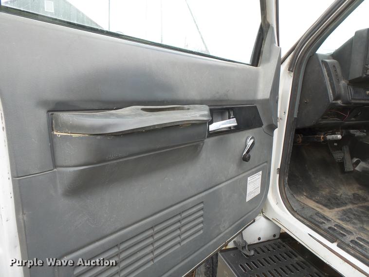 image for item DA2495 1990 Chevrolet Kodiak dump truck