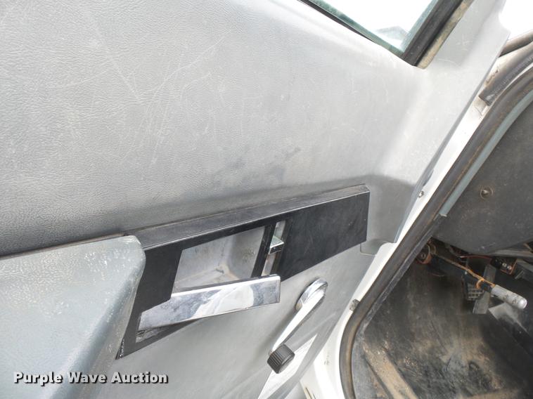 image for item DA2495 1990 Chevrolet Kodiak dump truck