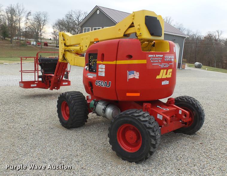 image for item DA2496 1999 JLG 450AJ boom lift