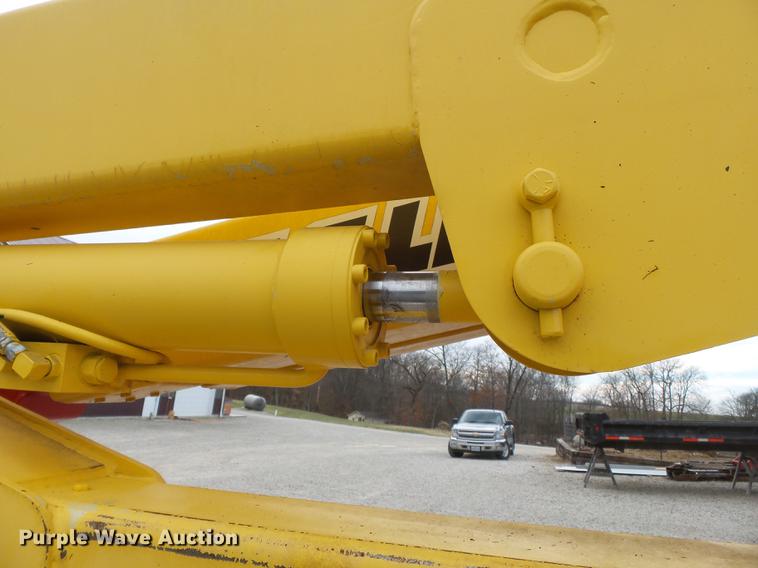 image for item DA2496 1999 JLG 450AJ boom lift