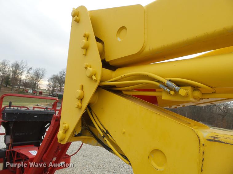 image for item DA2496 1999 JLG 450AJ boom lift